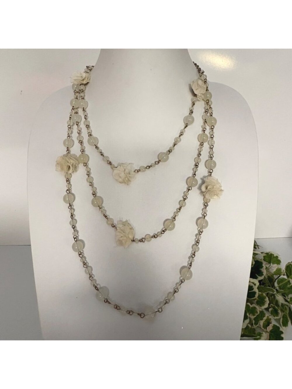Vintage-Style Multi-Strand Necklace Cream Fabric Flowers & Beads 19-22" Chain